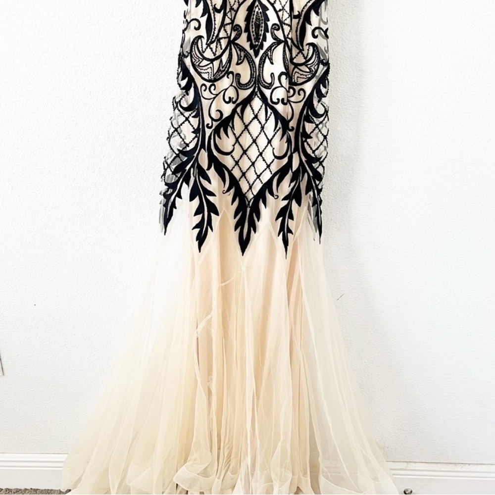 Nina Canacci Beaded Sequin Mermaid Gown Dress in Cream Black - Picture 4 of 12